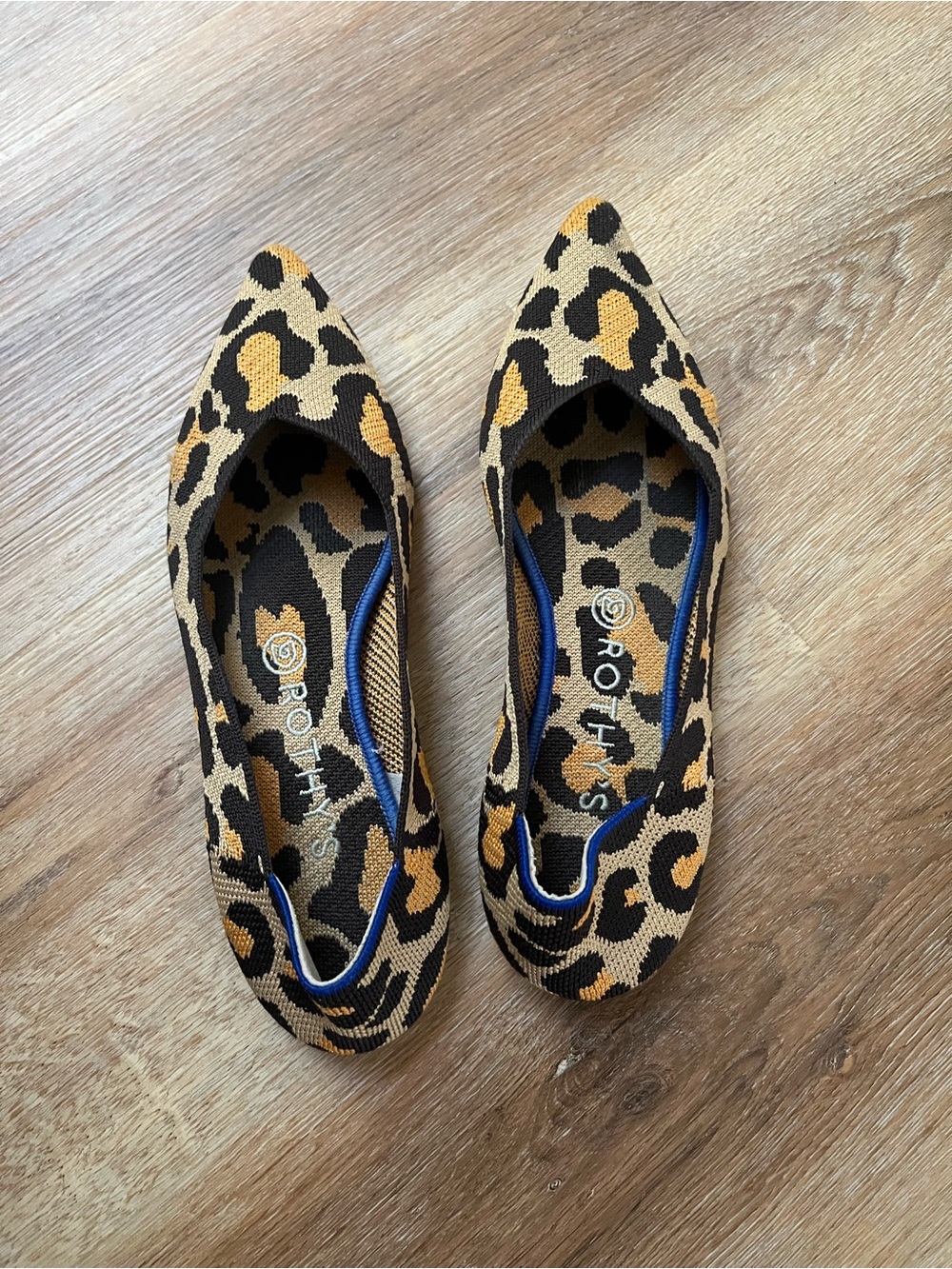 Rothy’s 9.5 Big Cat Point flats